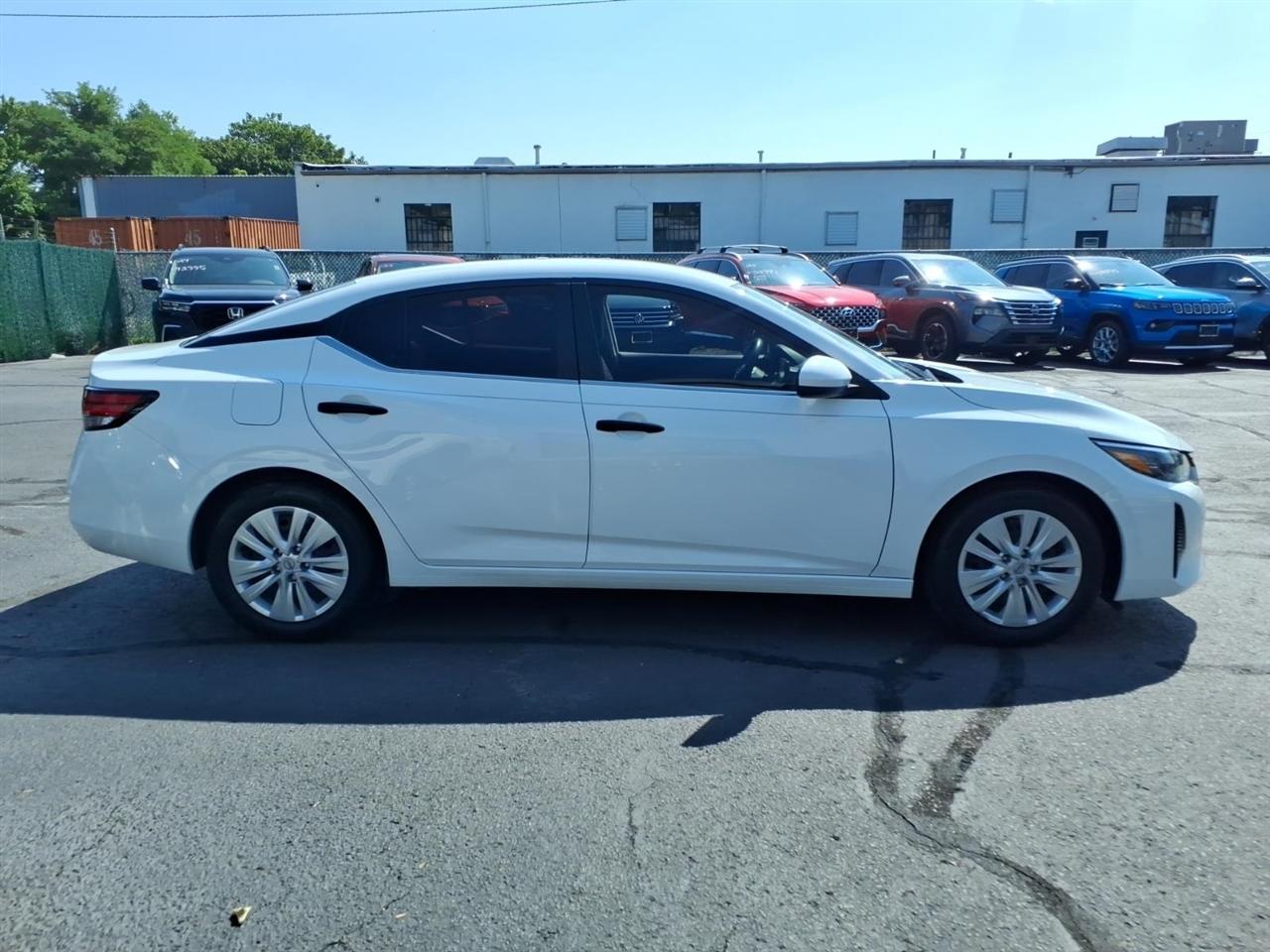 Nissan Sentra S CVT 2025