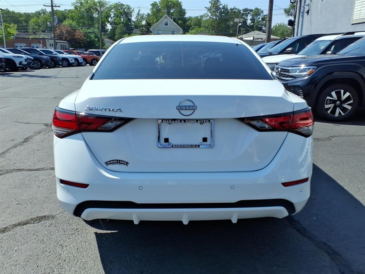 Nissan Sentra S CVT 2025