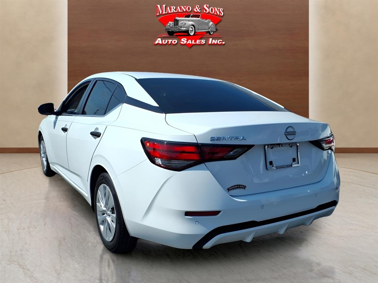 Nissan Sentra S CVT 2025