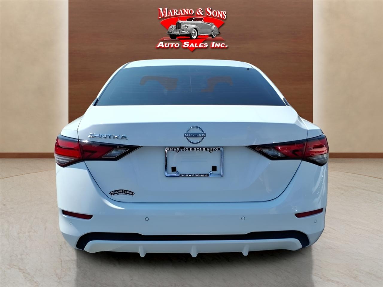 Nissan Sentra S CVT 2025