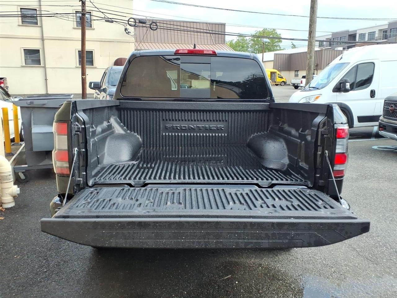 Nissan Frontier Crew Cab 4x4 PRO-4X 2026