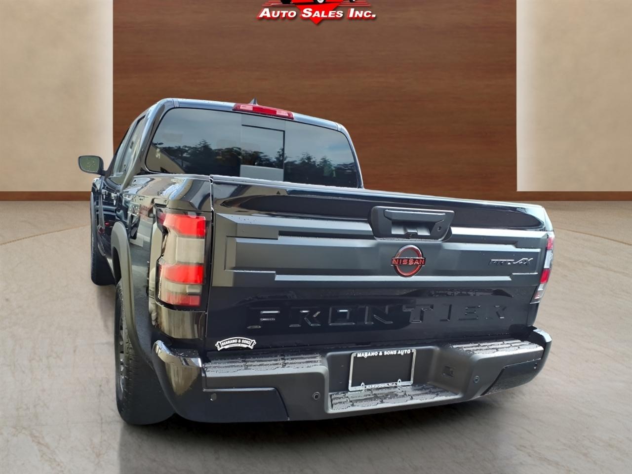 Nissan Frontier Crew Cab 4x4 PRO-4X 2026
