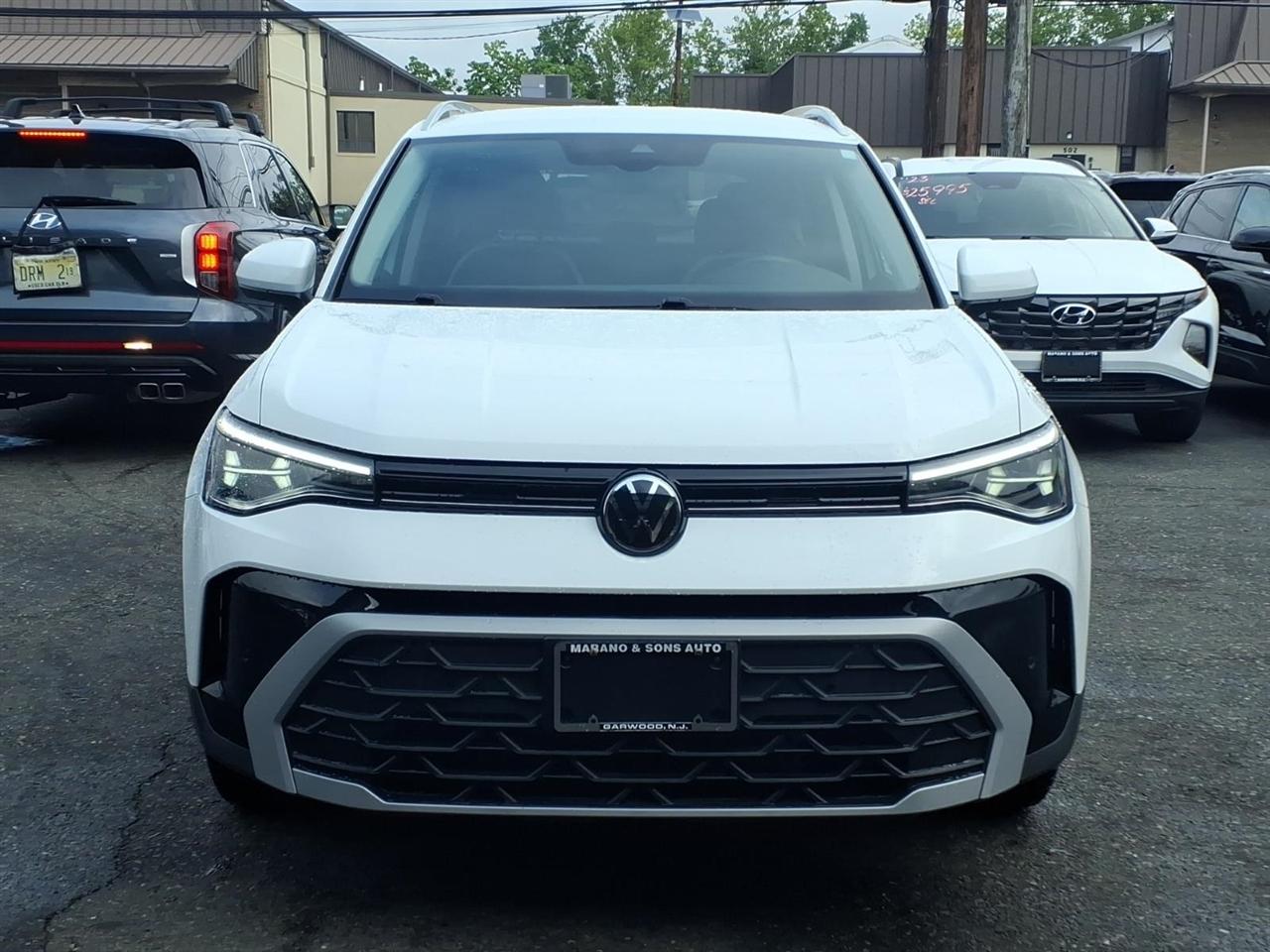 Volkswagen Taos SE FWD 2025