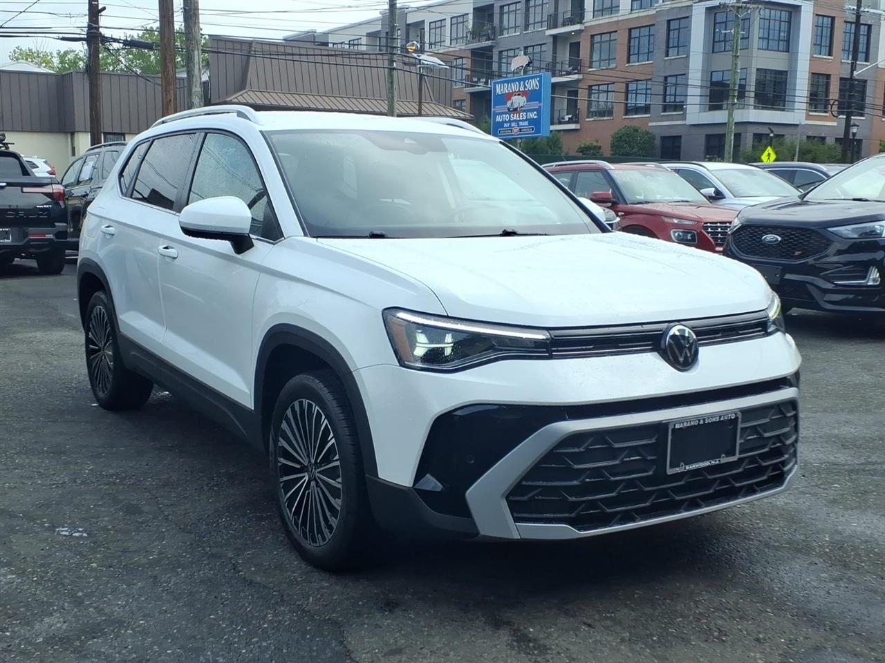 Volkswagen Taos SE FWD 2025