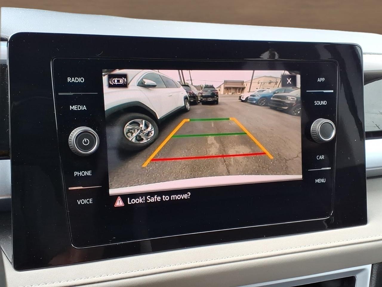 Volkswagen Taos SE FWD 2025