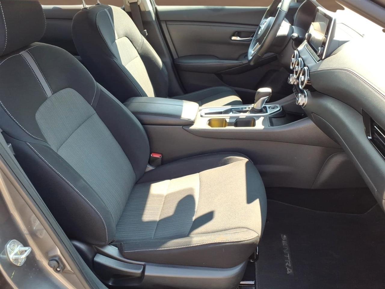 Nissan Sentra SV CVT 2020