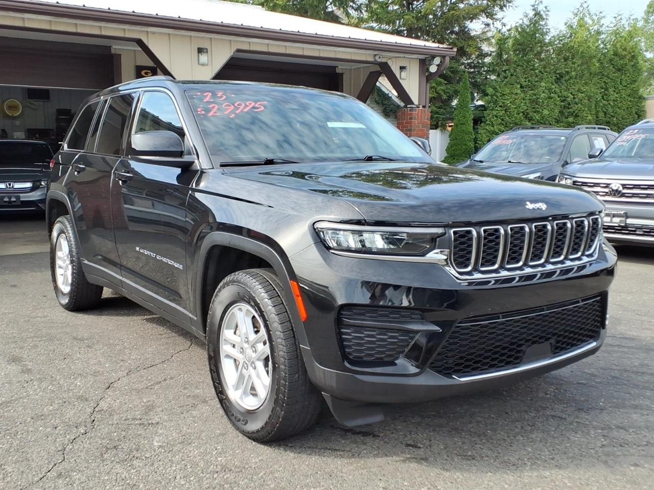 Jeep Grand Cherokee Laredo 4x4 2023
