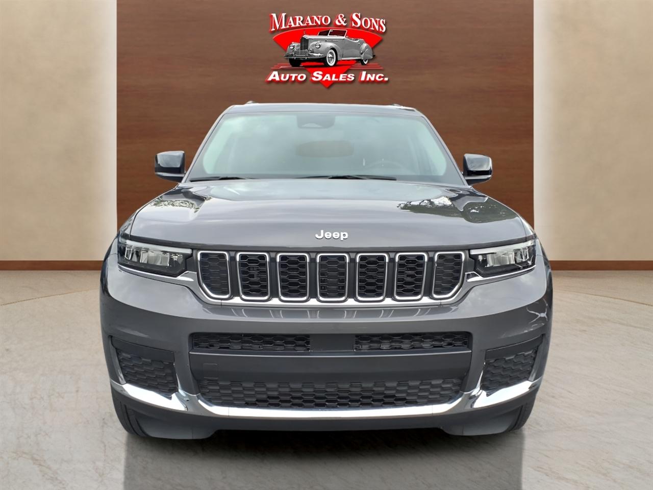Jeep Grand Cherokee L Laredo 4x4 2024