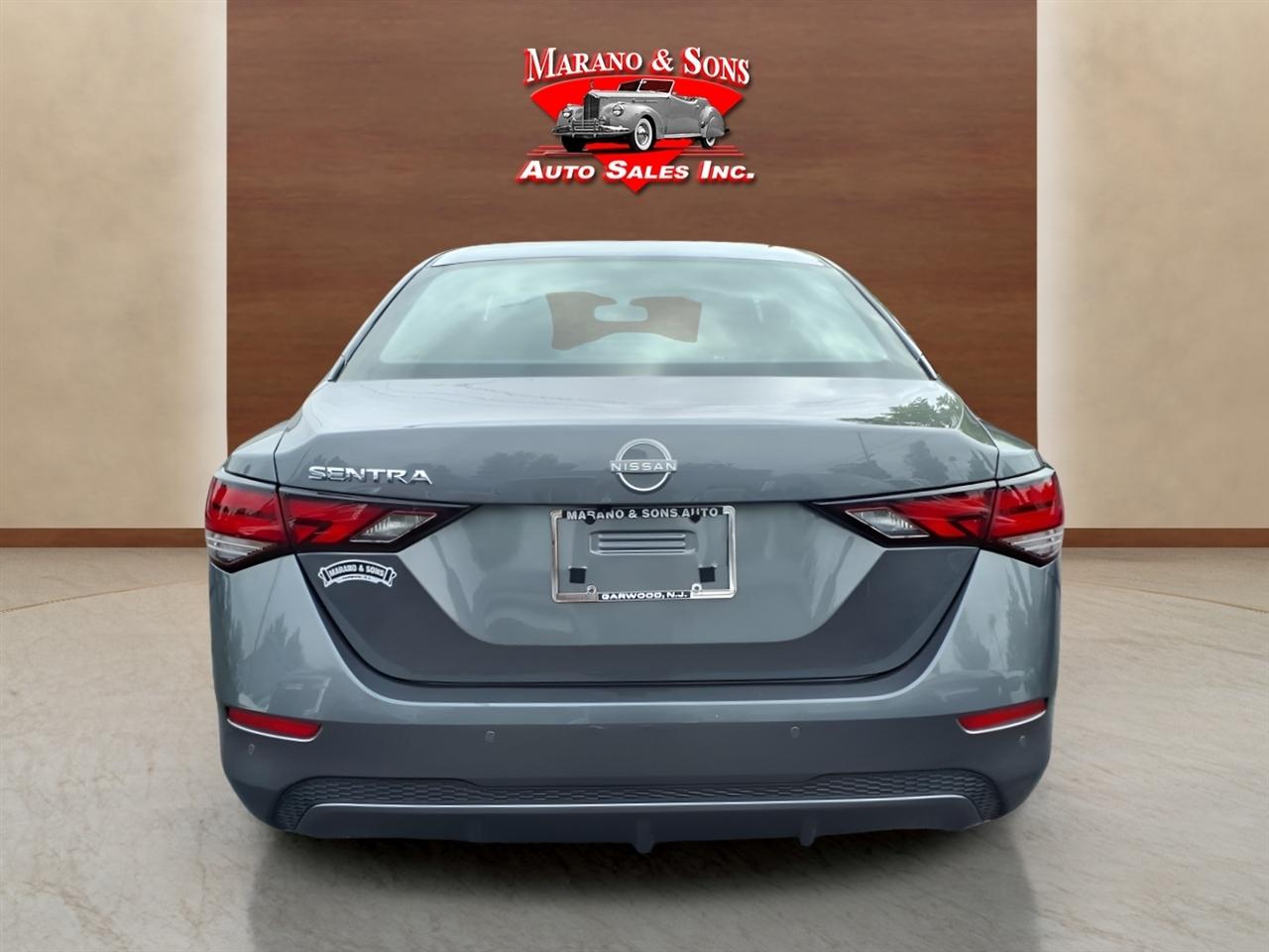Nissan Sentra S CVT 2025