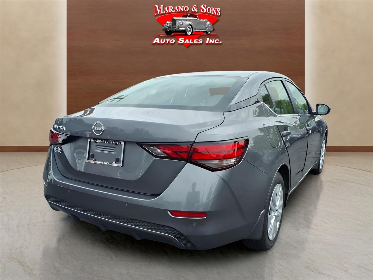 Nissan Sentra S CVT 2025