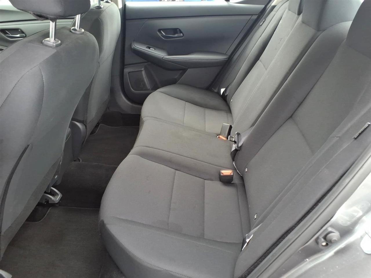 Nissan Sentra S CVT 2025