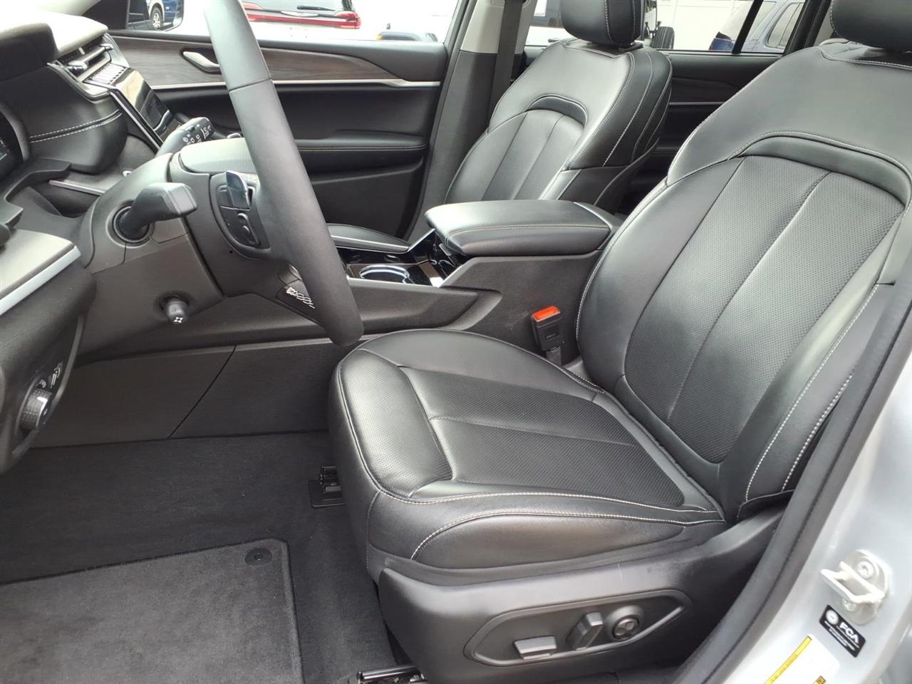 Jeep Grand Cherokee L Limited 4x4 2023