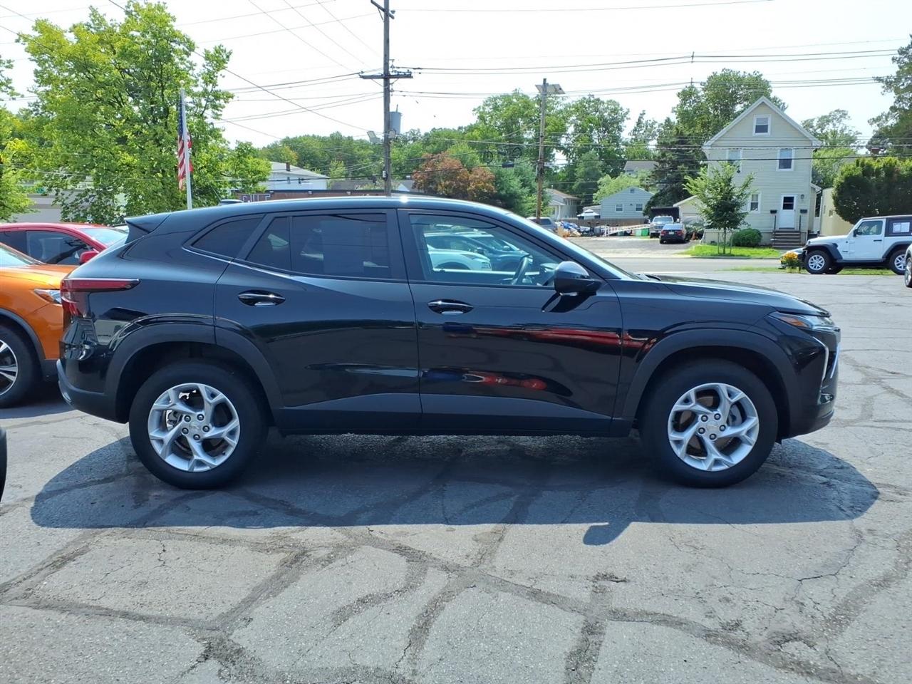 Chevrolet Trax FWD 4dr LS 2024