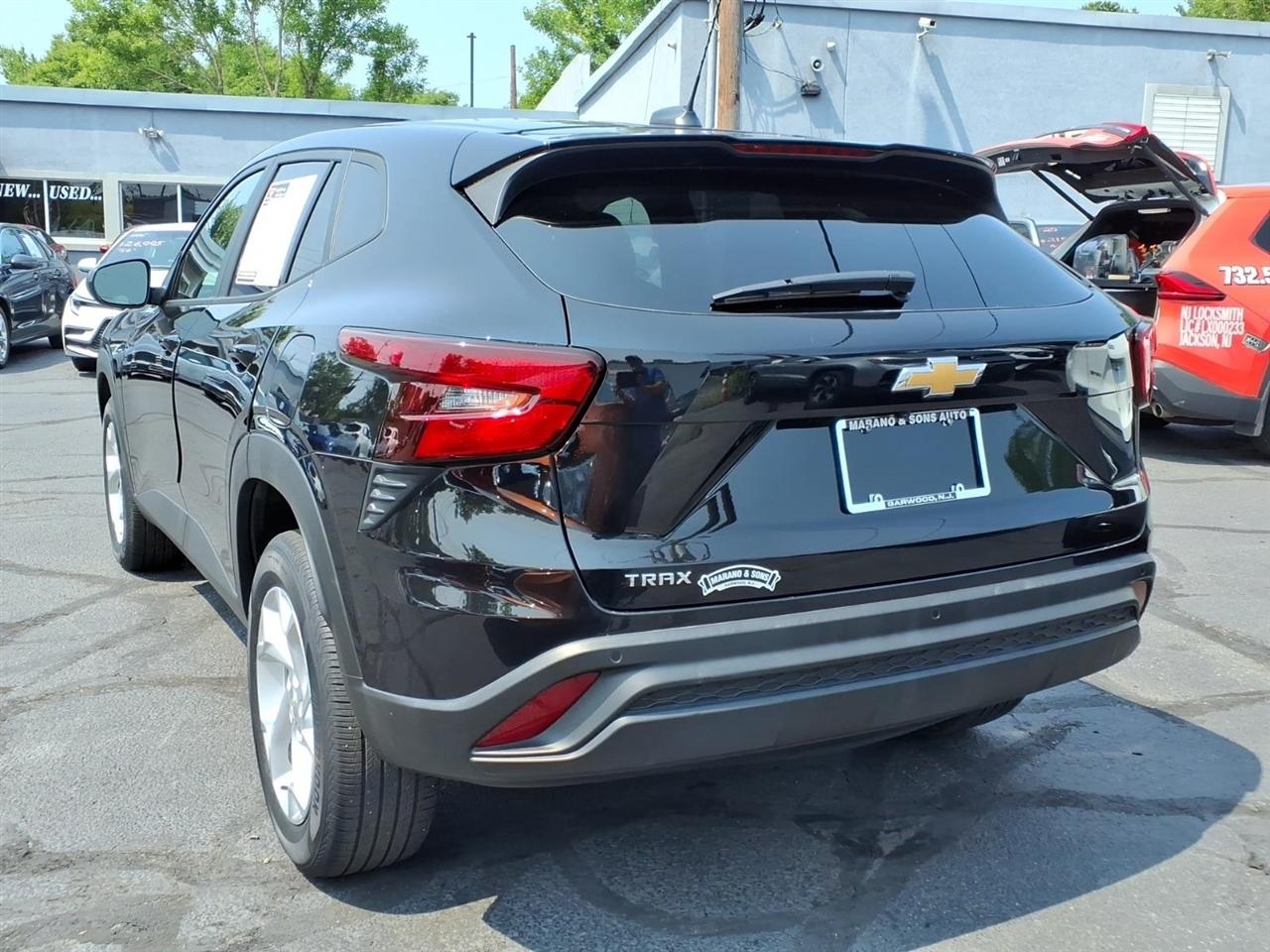 Chevrolet Trax FWD 4dr LS 2024