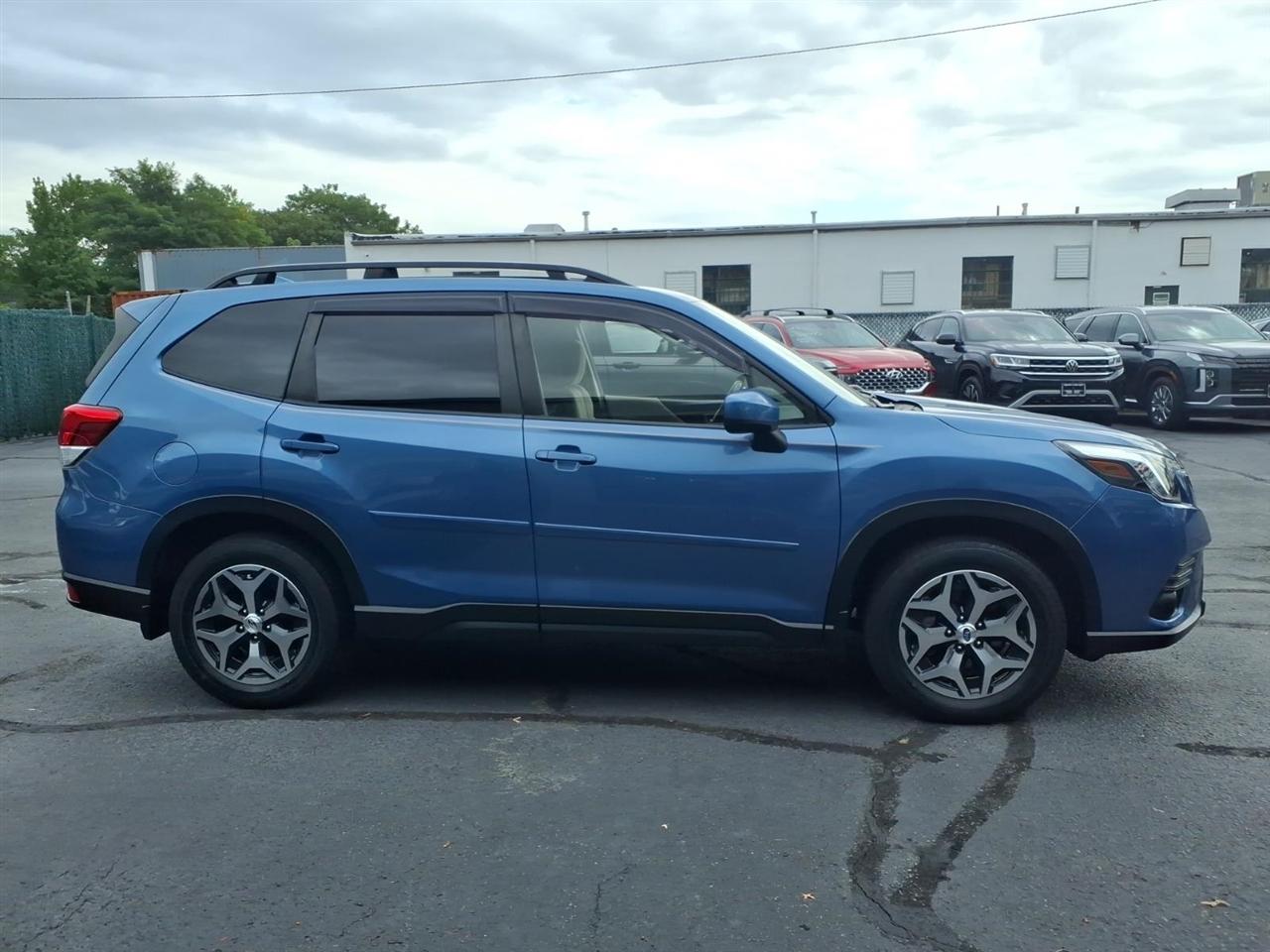 Subaru Forester Premium CVT 2023