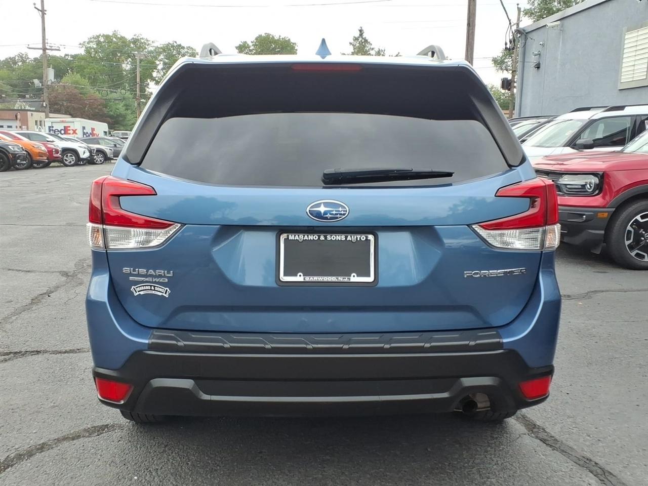 Subaru Forester Premium CVT 2023