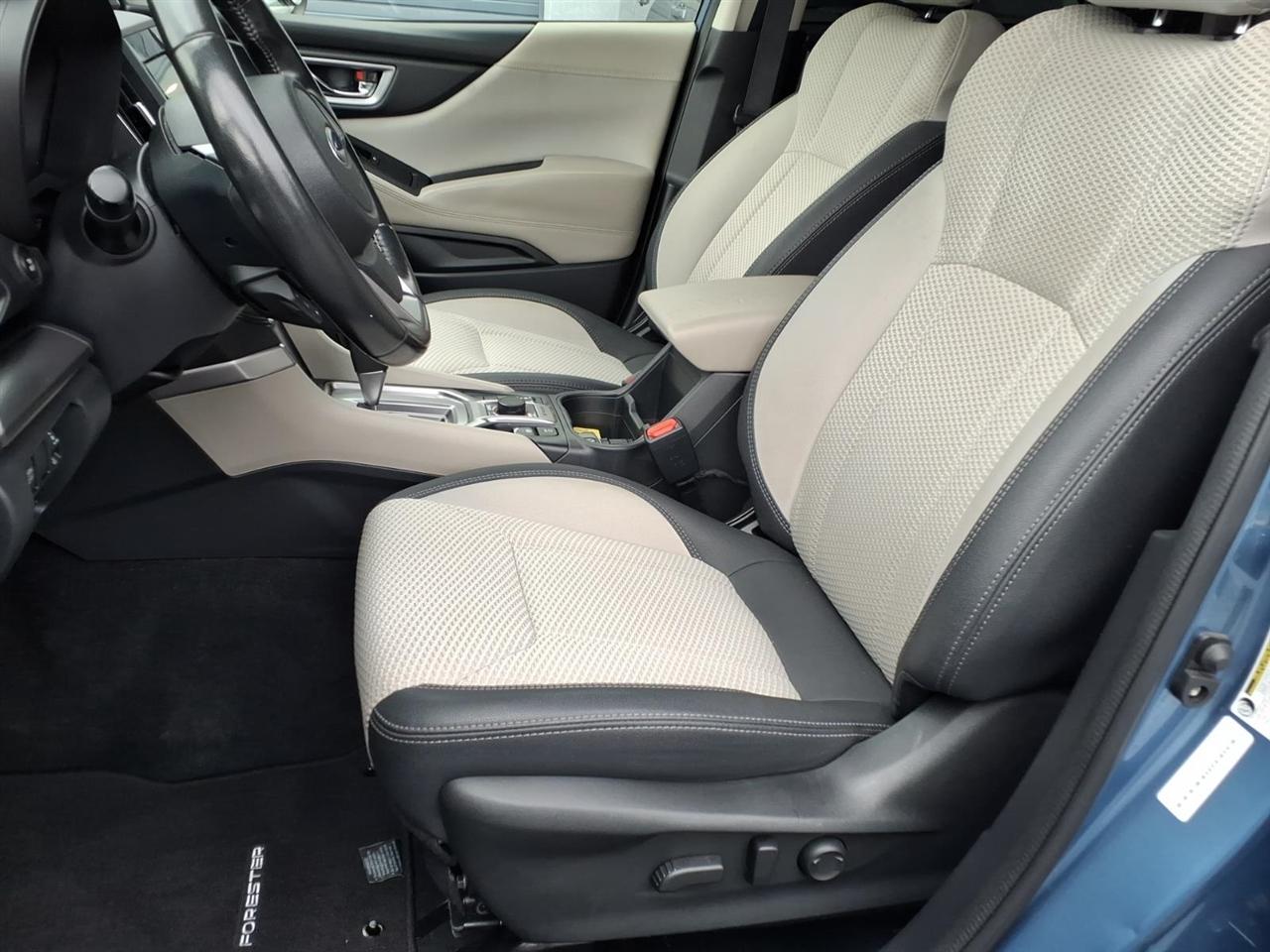 Subaru Forester Premium CVT 2023