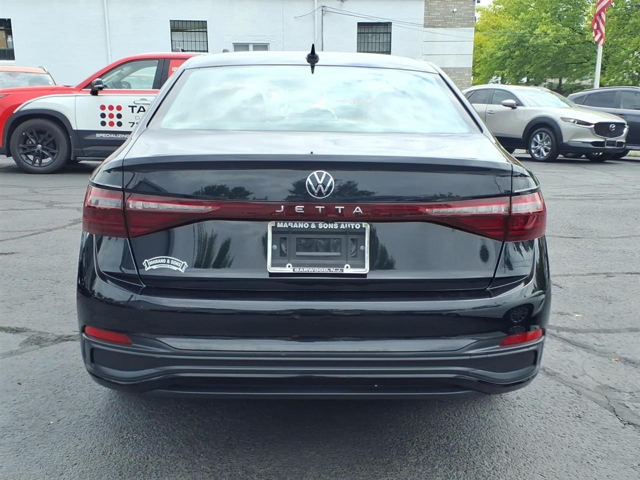 Volkswagen Jetta S Auto 2025