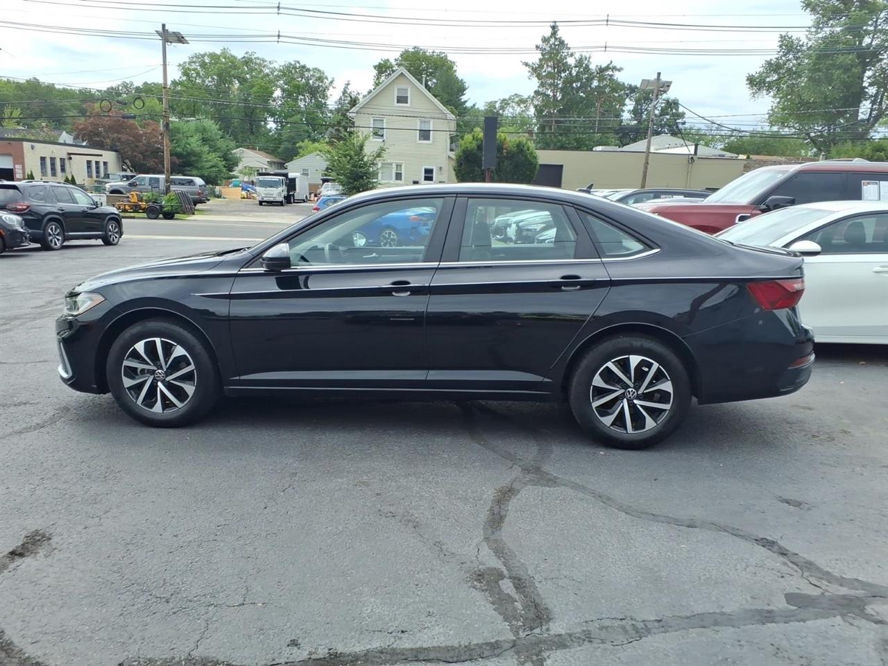Volkswagen Jetta S Auto 2025