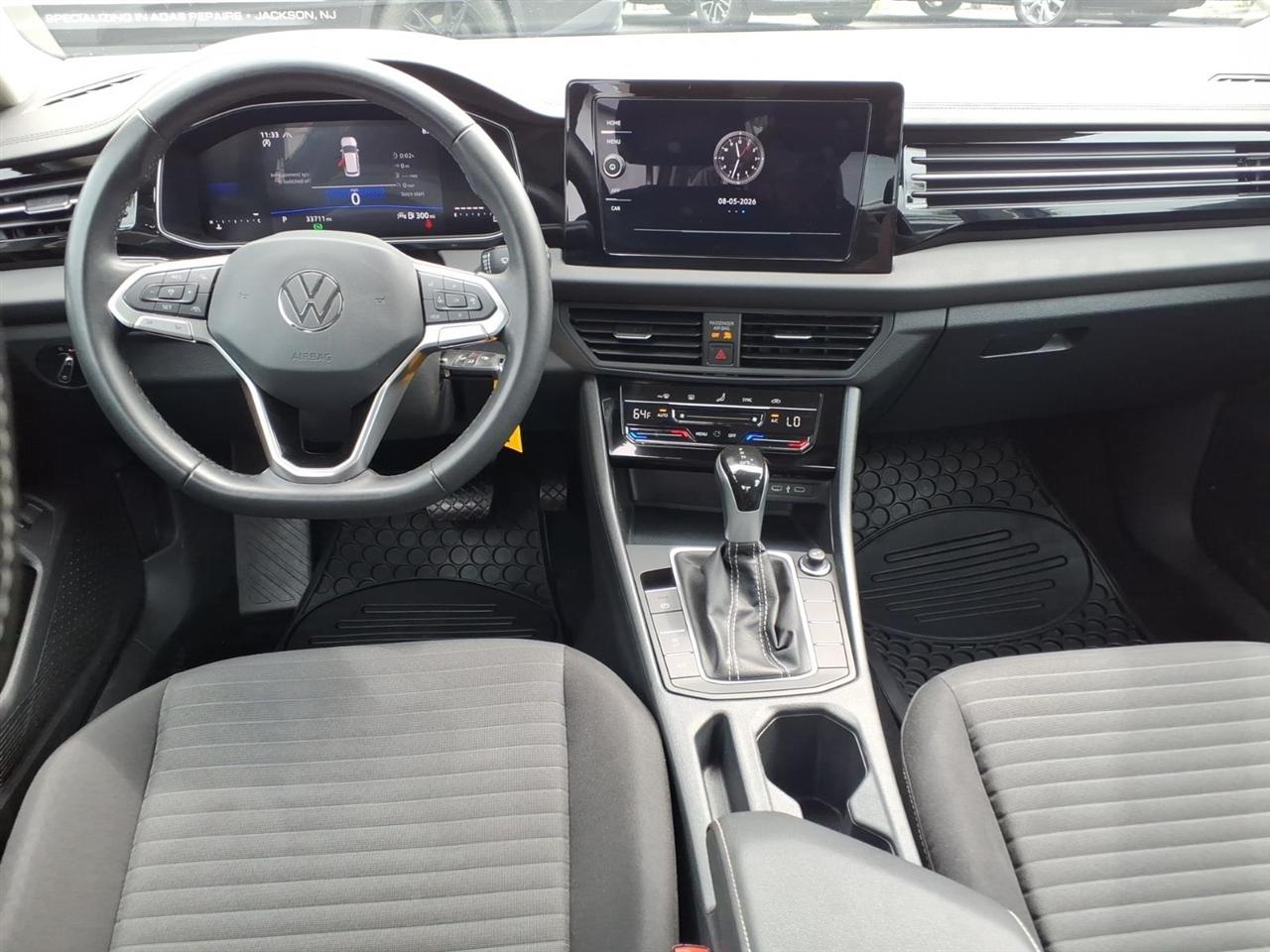 Volkswagen Jetta S Auto 2025