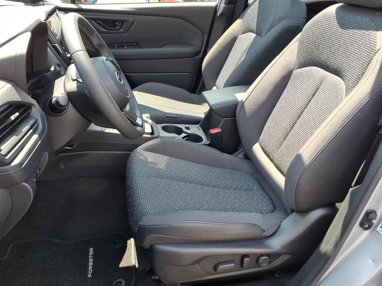 Subaru Forester Premium AWD 2025