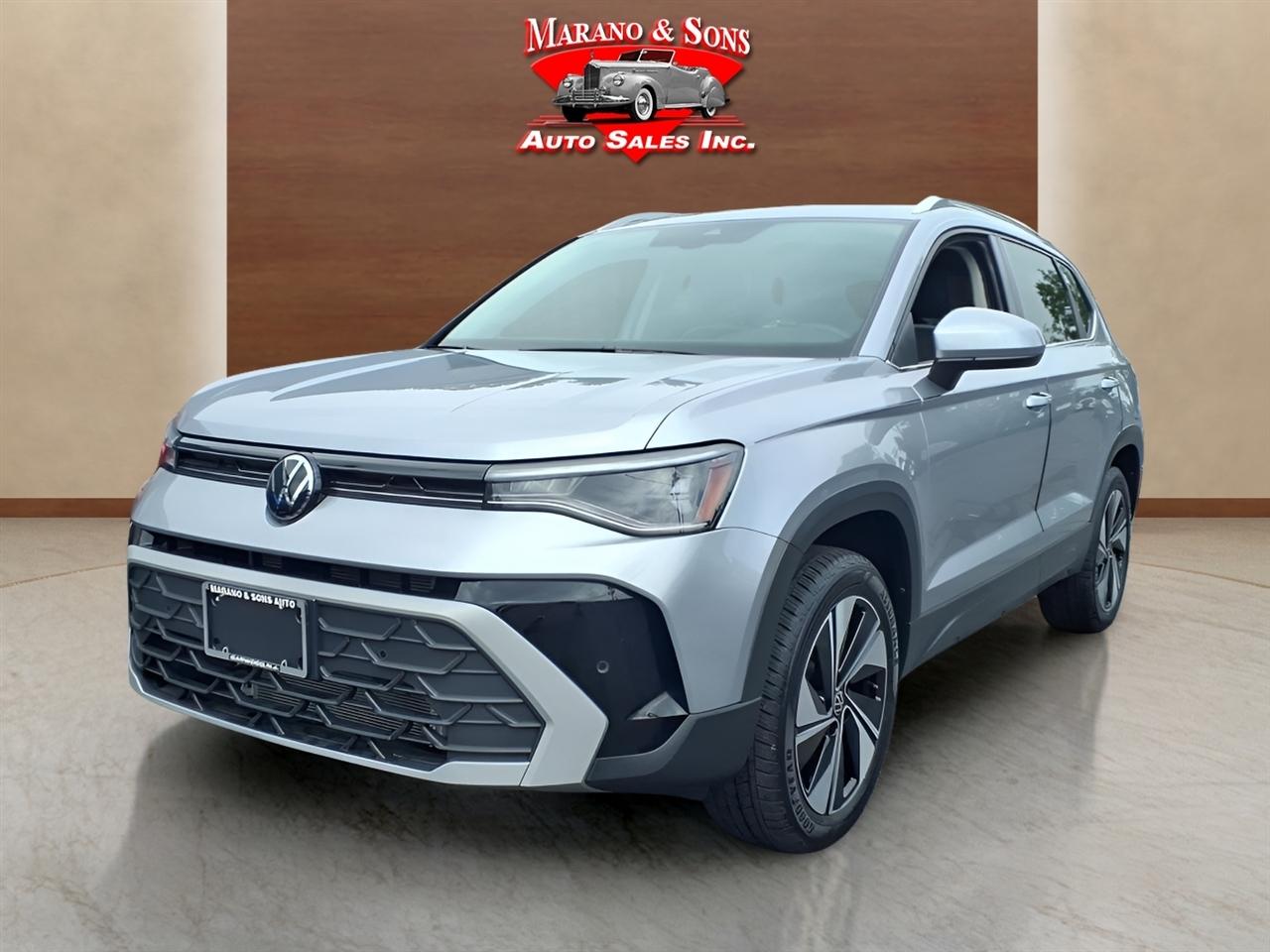 2025 Volkswagen Taos SE 4MOTION