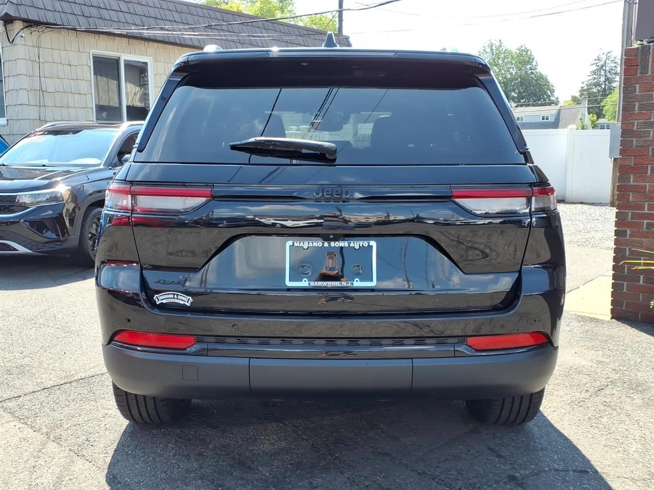 Jeep Grand Cherokee Altitude 4x4 2023