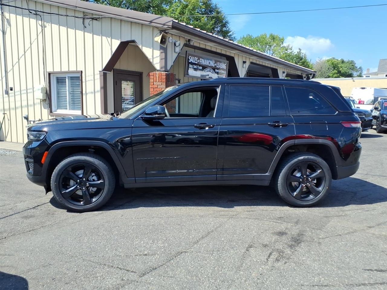 Jeep Grand Cherokee Altitude 4x4 2023