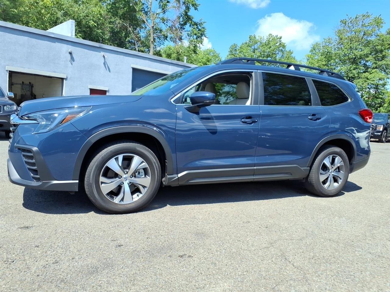 Subaru Ascent Premium 8-Passenger 2025