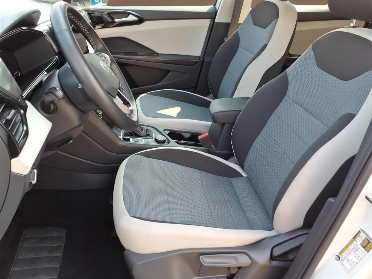 Volkswagen Taos S 4MOTION 2025