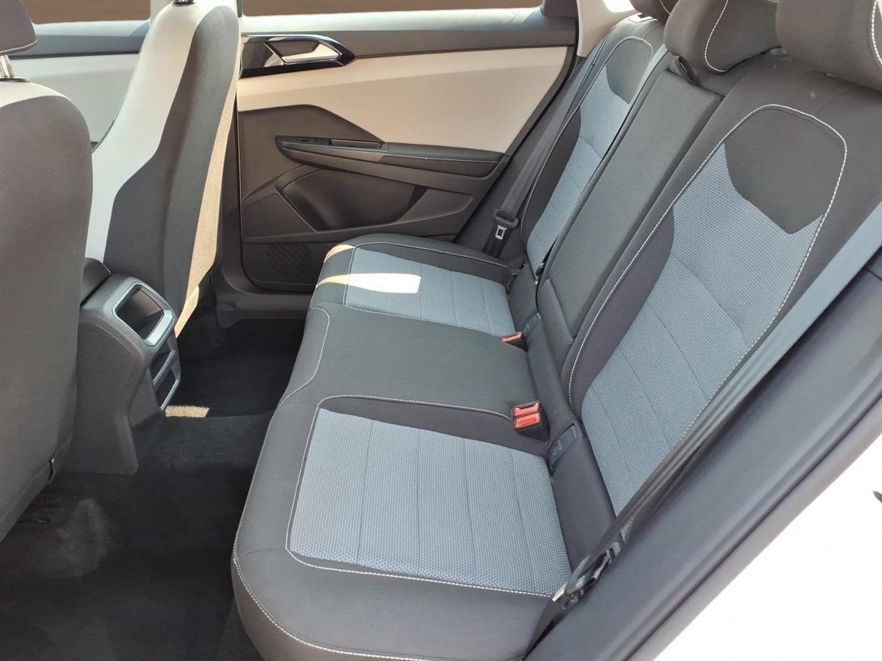 Volkswagen Taos S 4MOTION 2025