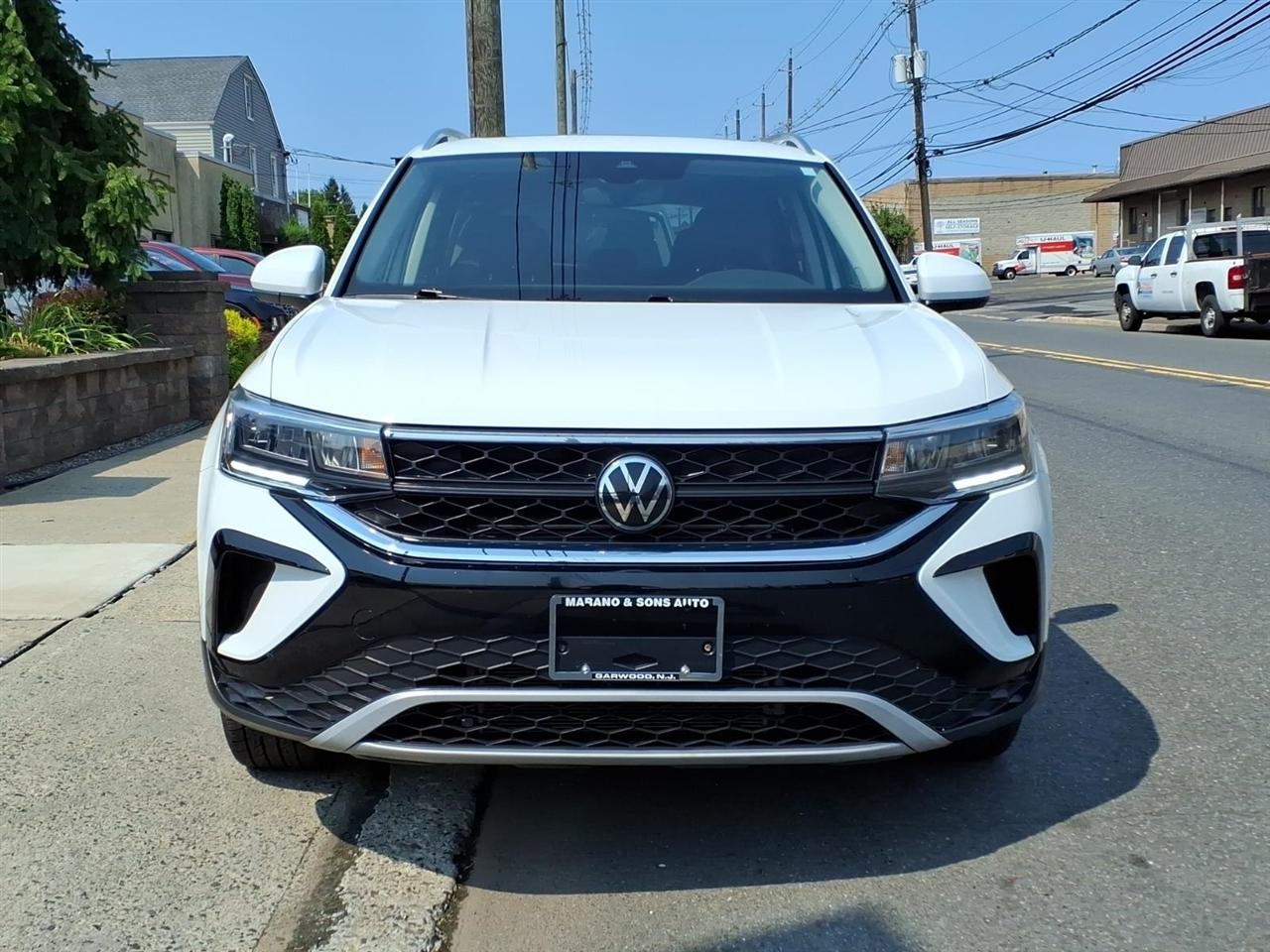 Volkswagen Taos SE FWD 2024