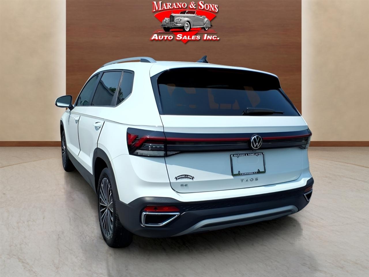 Volkswagen Taos SEL FWD 2025