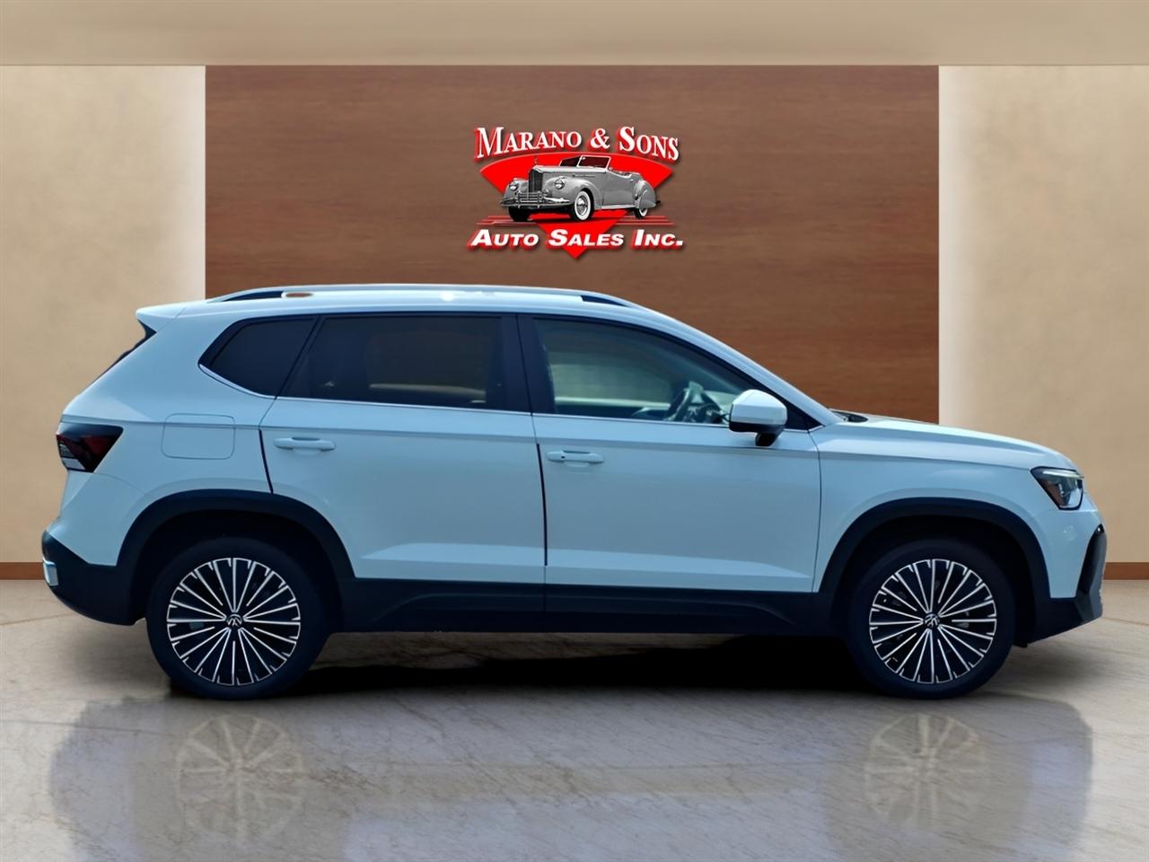 Volkswagen Taos SEL FWD 2025