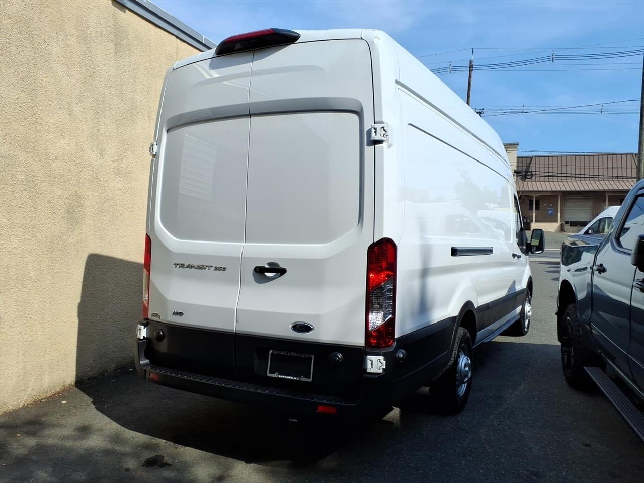 Ford Transit Cargo Van T-250 148" EL Hi Rf 9070 GVWR AWD 2025