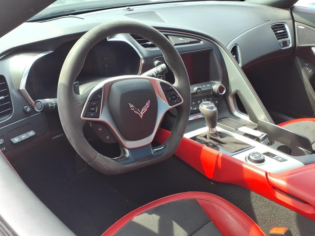 Chevrolet Corvette 2dr Grand Sport Cpe w/2LT 2017