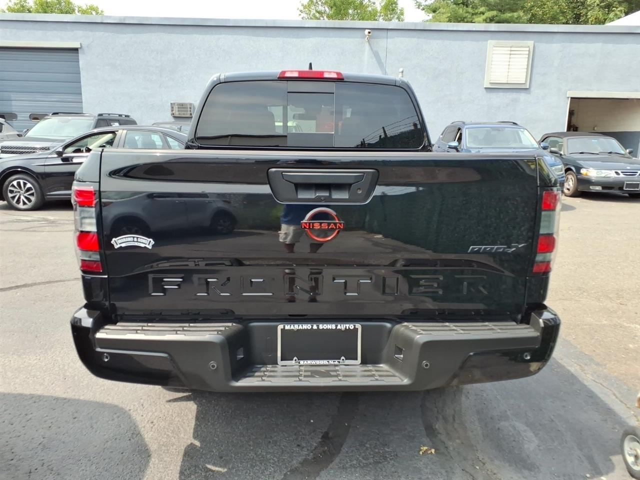Nissan Frontier Crew Cab 4x2 PRO-X 2024