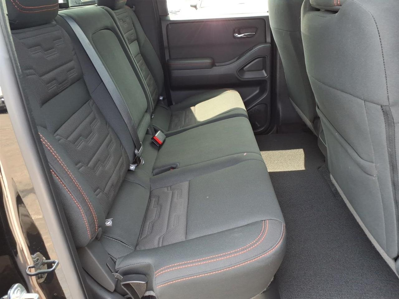 Nissan Frontier Crew Cab 4x2 PRO-X 2024