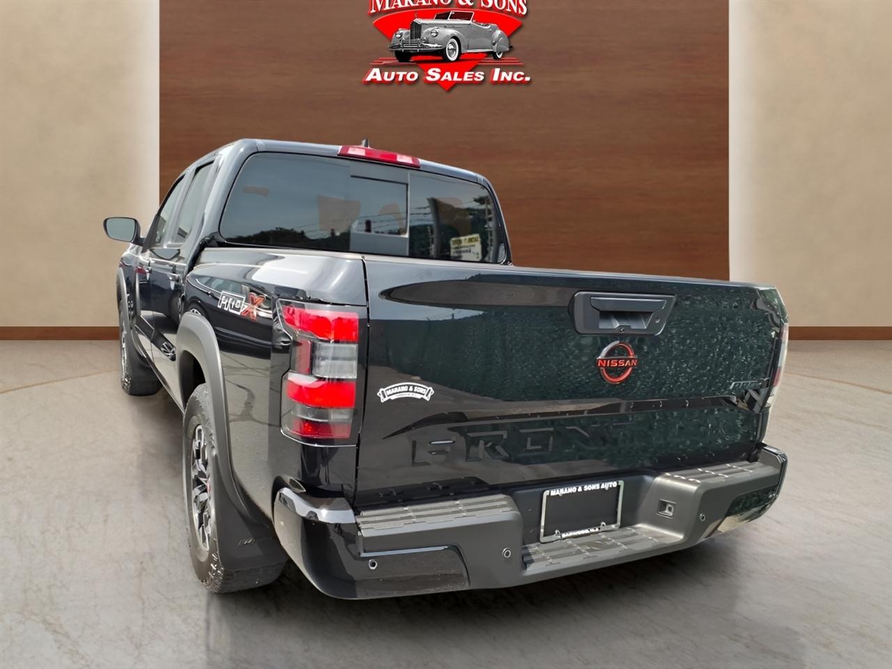Nissan Frontier Crew Cab 4x2 PRO-X 2024
