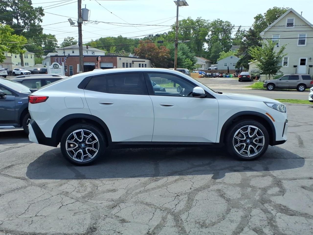BMW X2 xDrive28i Sports Activity Coupe 2026