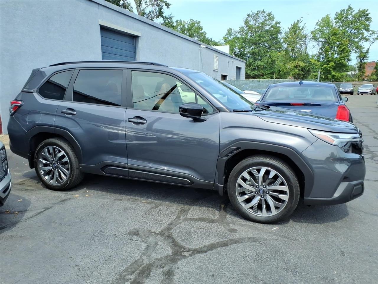 Subaru Forester Touring AWD 2025