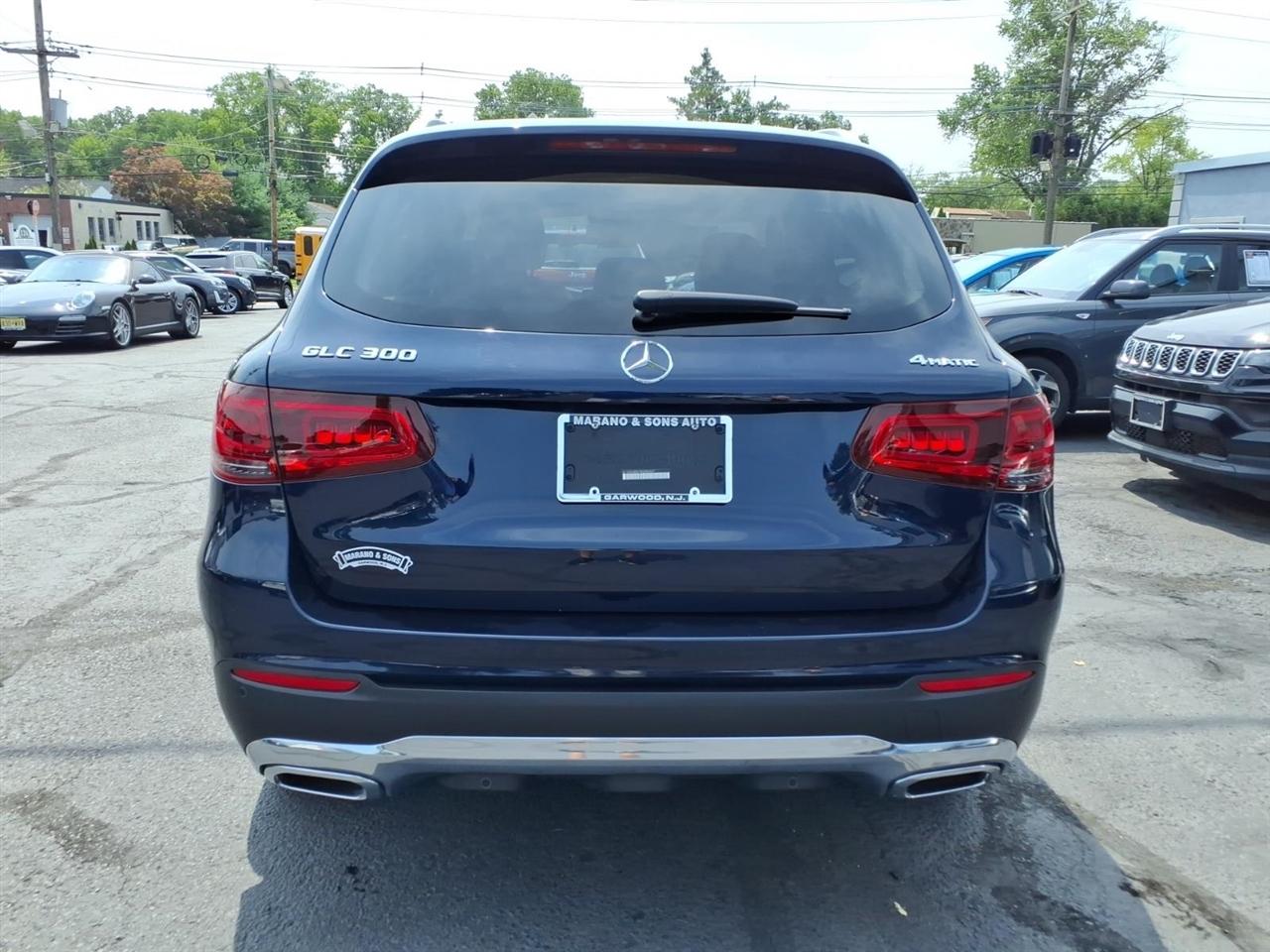 Mercedes-Benz GLC GLC 300 4MATIC SUV 2022