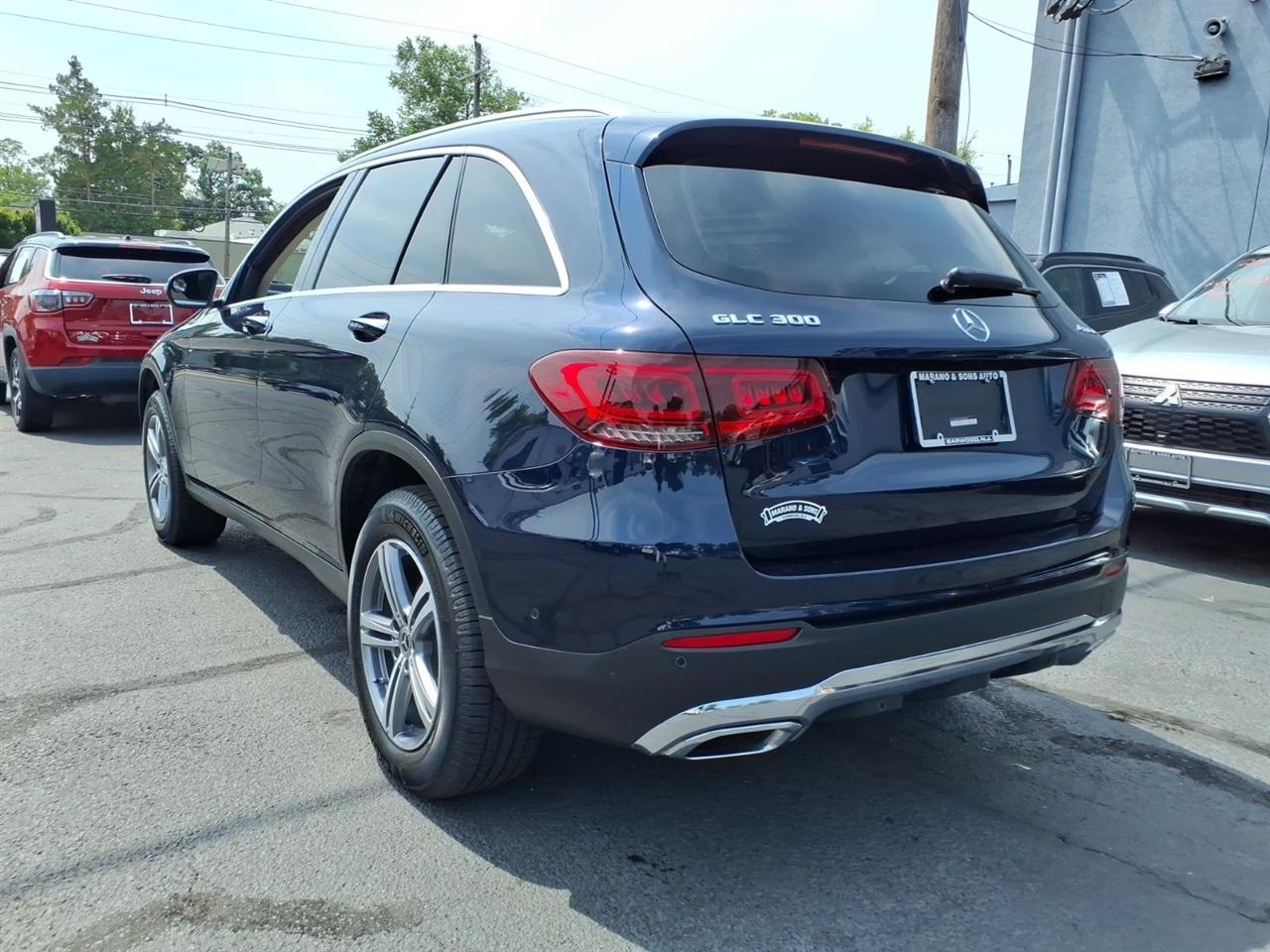 Mercedes-Benz GLC GLC 300 4MATIC SUV 2022