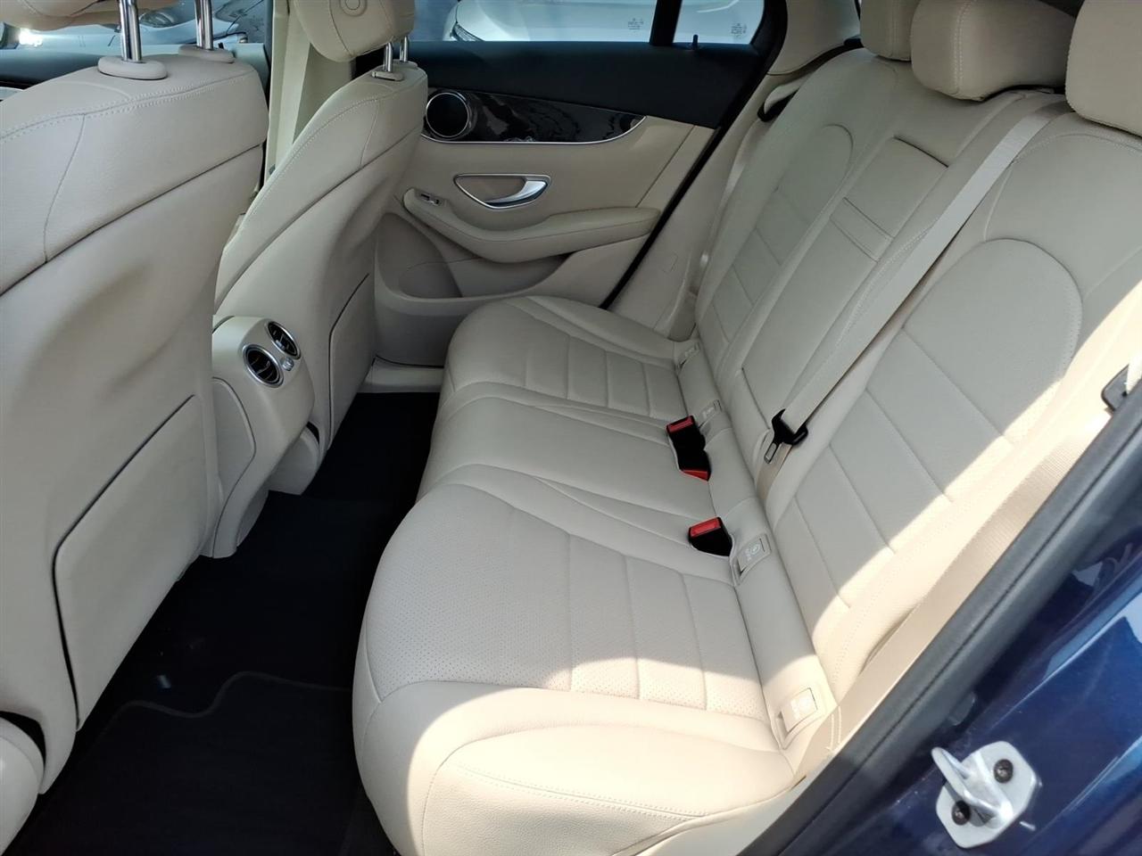 Mercedes-Benz GLC GLC 300 4MATIC SUV 2022