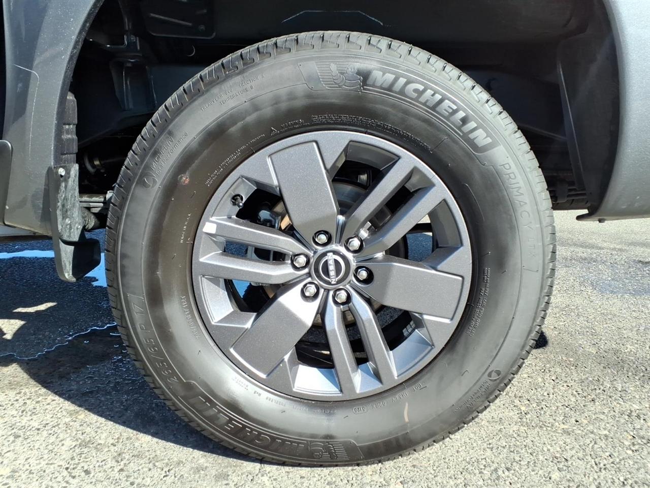 Nissan Frontier Crew Cab 4x4 SV 2026