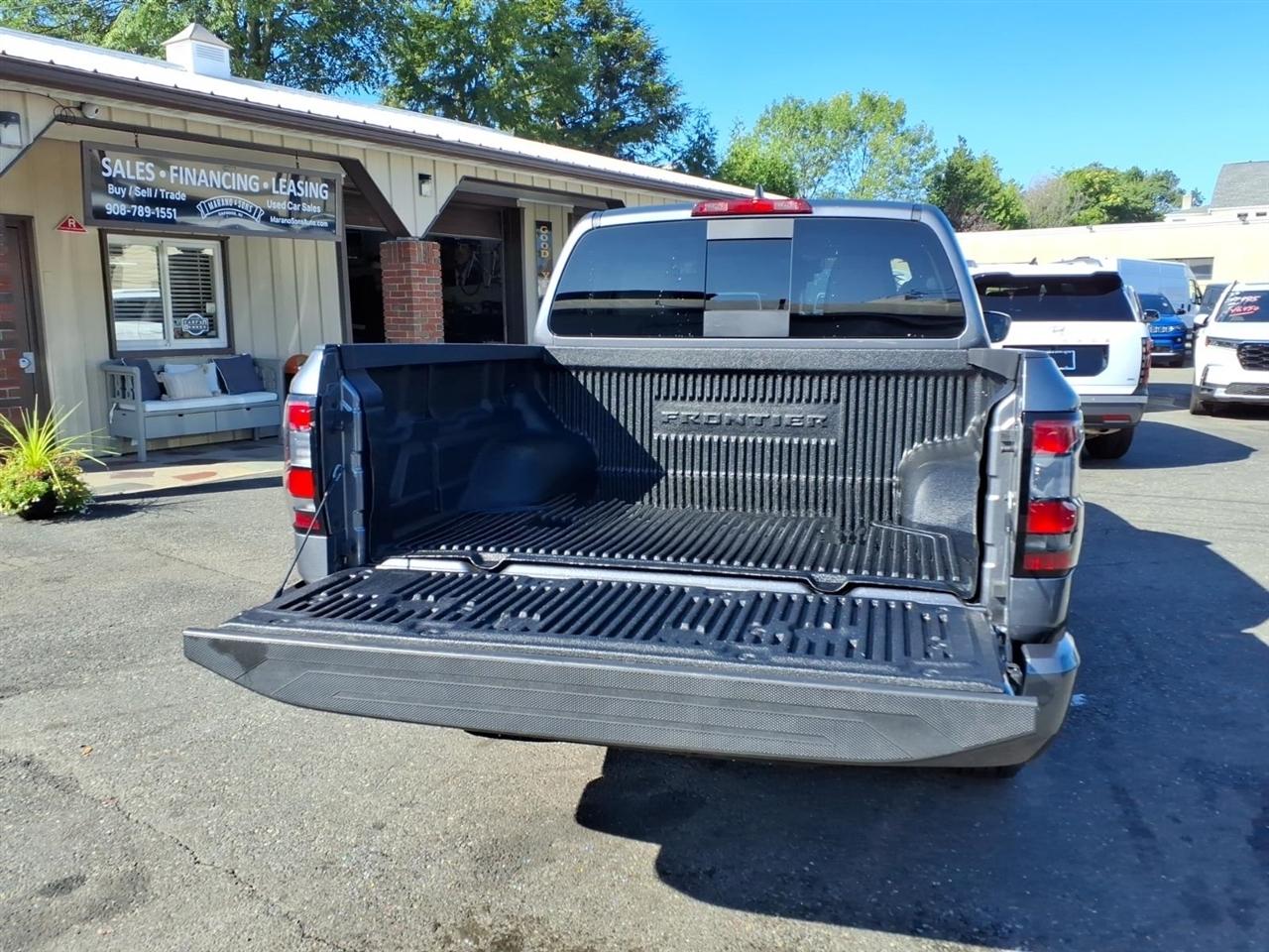 Nissan Frontier Crew Cab 4x4 SV 2026