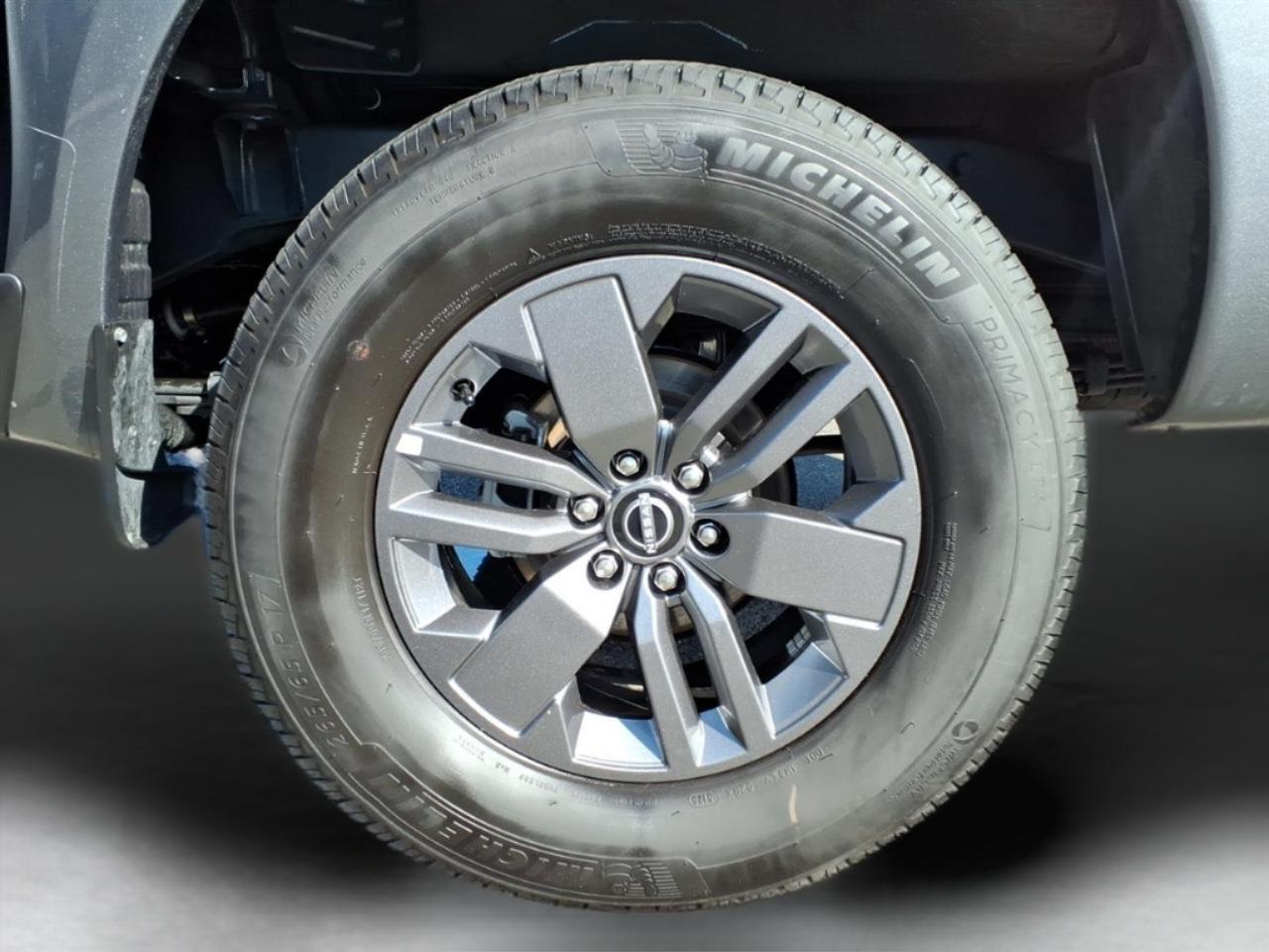 Nissan Frontier Crew Cab 4x4 SV 2026