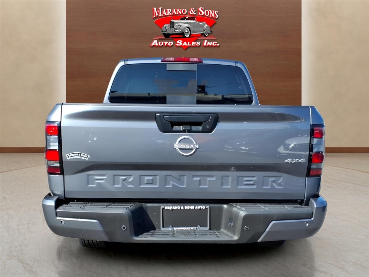 Nissan Frontier Crew Cab 4x4 SV 2026