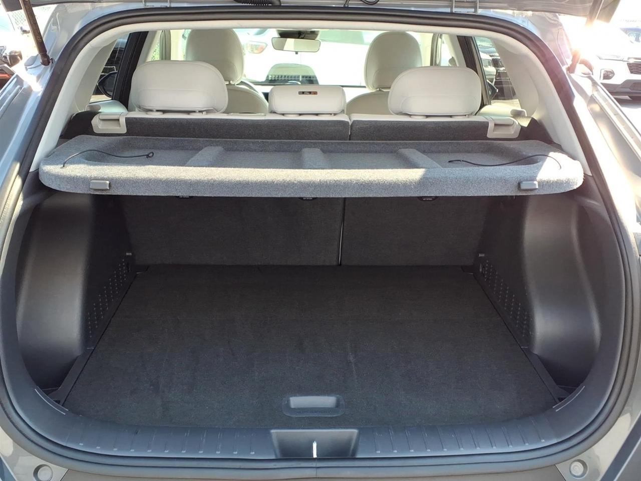 Hyundai Kona SEL FWD 2025