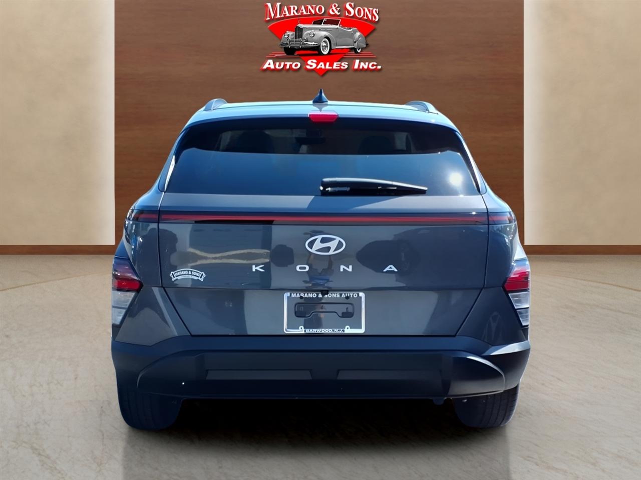 Hyundai Kona SEL FWD 2025